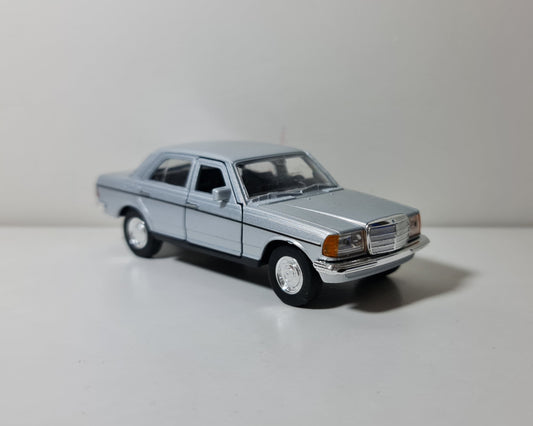 MERCEDES 230E