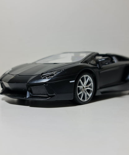 LAMBORGHINI AVENTADOR SVJ ROADSTER