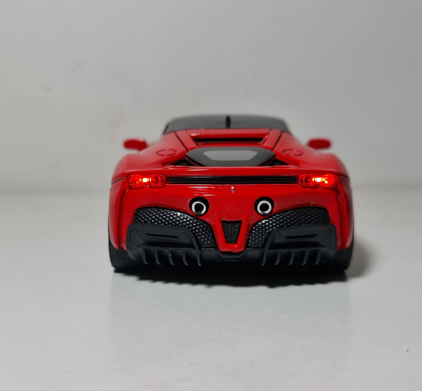 FERRARI SF90