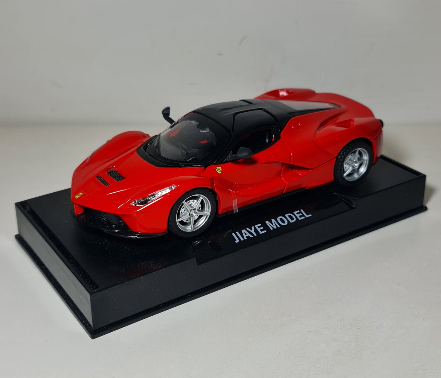 FERRARI LAFERRARI