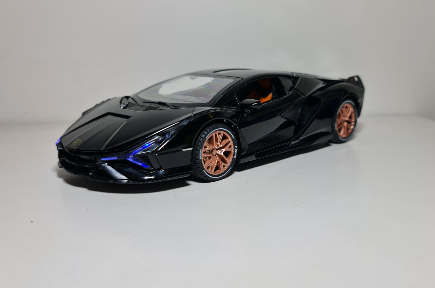 LAMBORGHINI SIAN