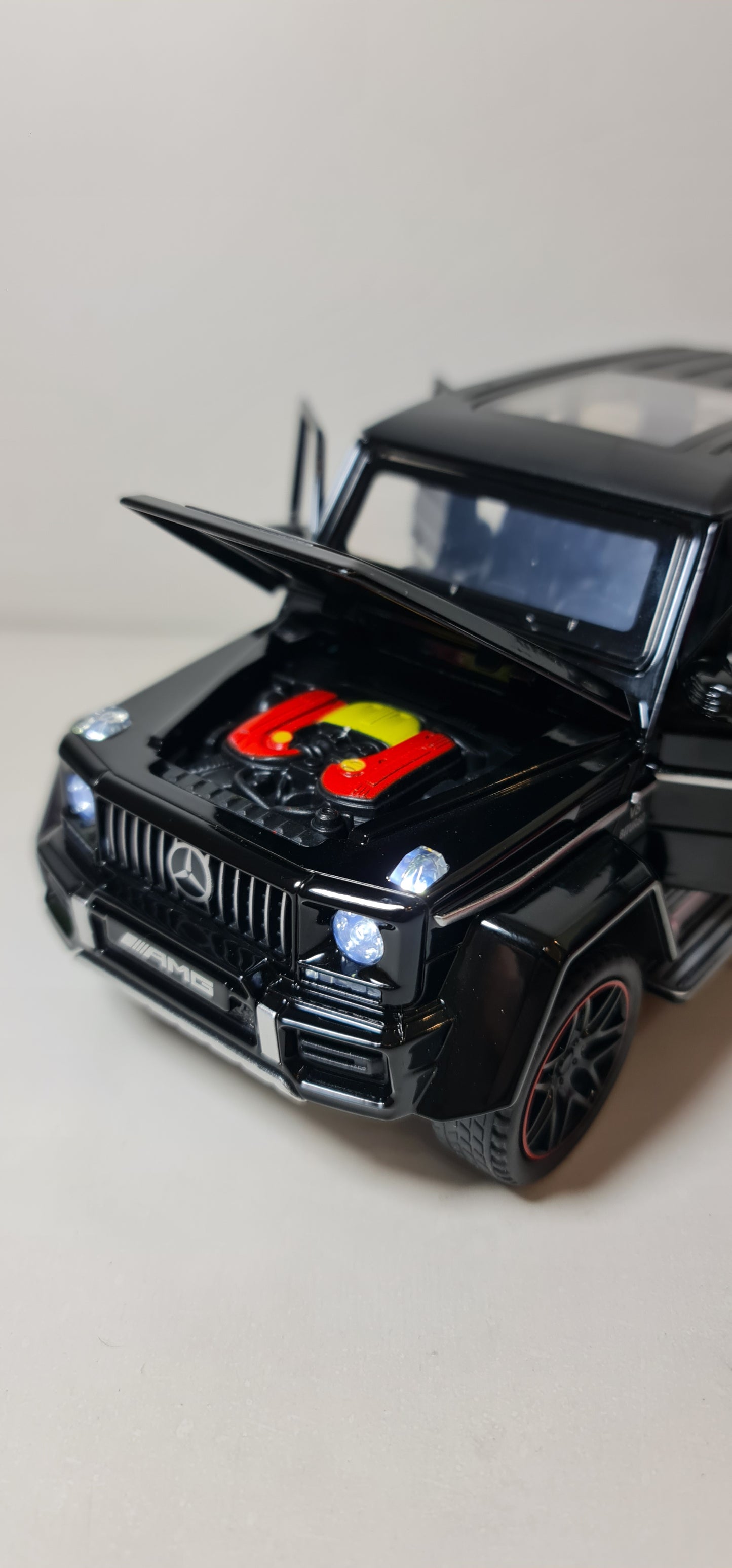 MERCEDES G63 (DEALER EDITION)