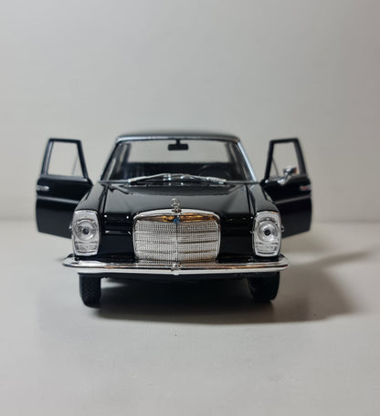 MERCEDES W115 220E