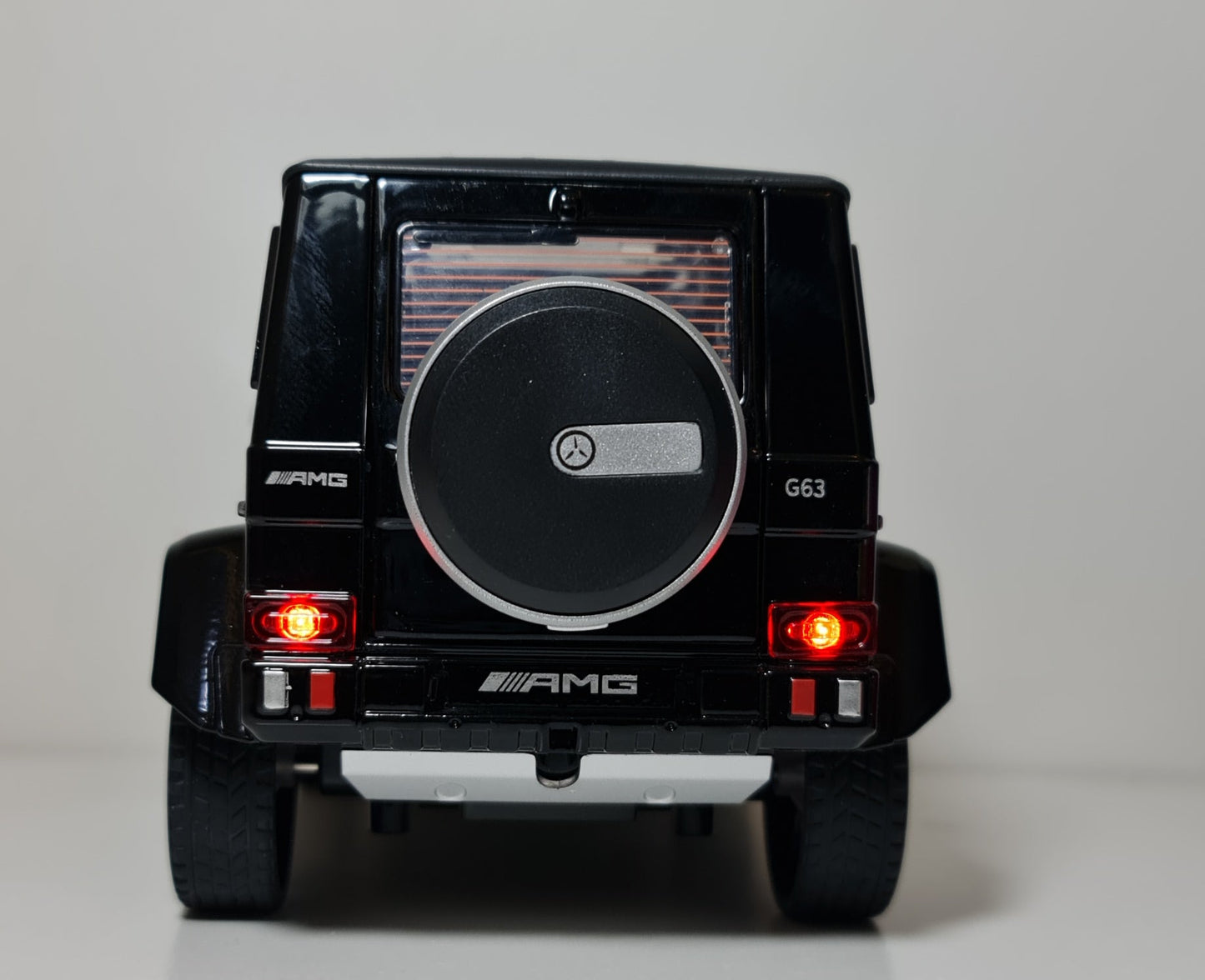 MERCEDES G63 (DEALER EDITION)
