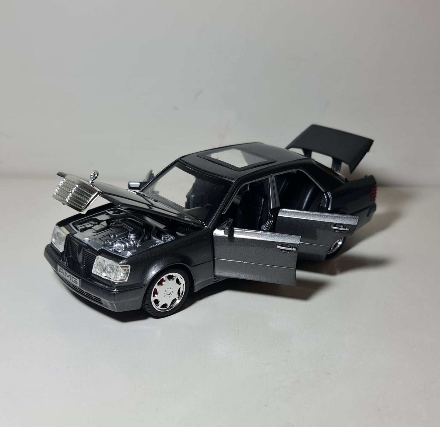 MERCEDES W124