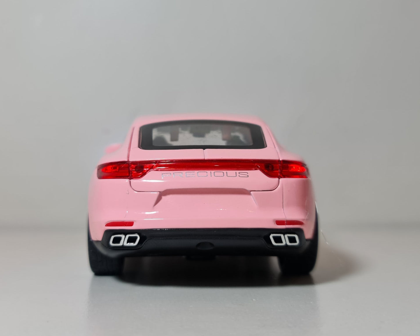PORSCHE PANAMERA (PINK EDITION)