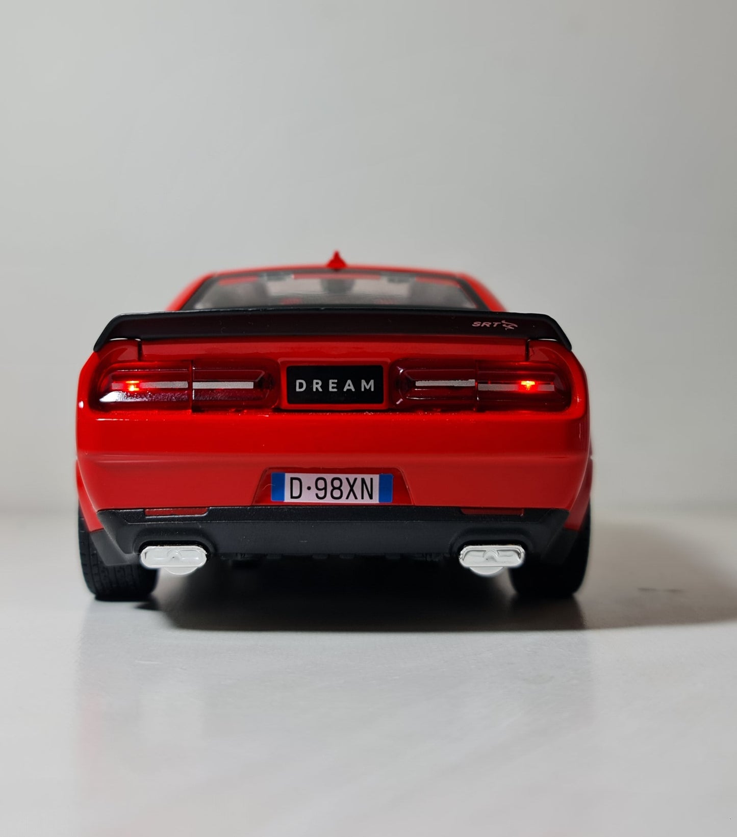 DODGE CHALLENGER SRT (HELLCAT EYES)