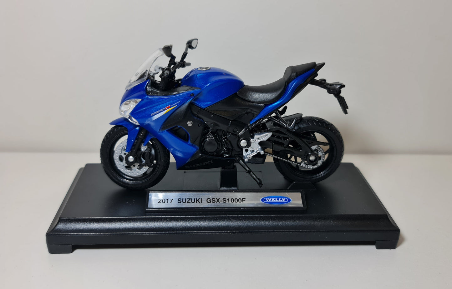 SUZUKI GSX S1000F