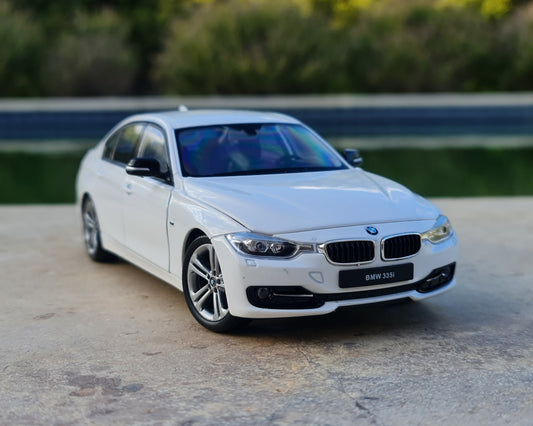 BMW F30