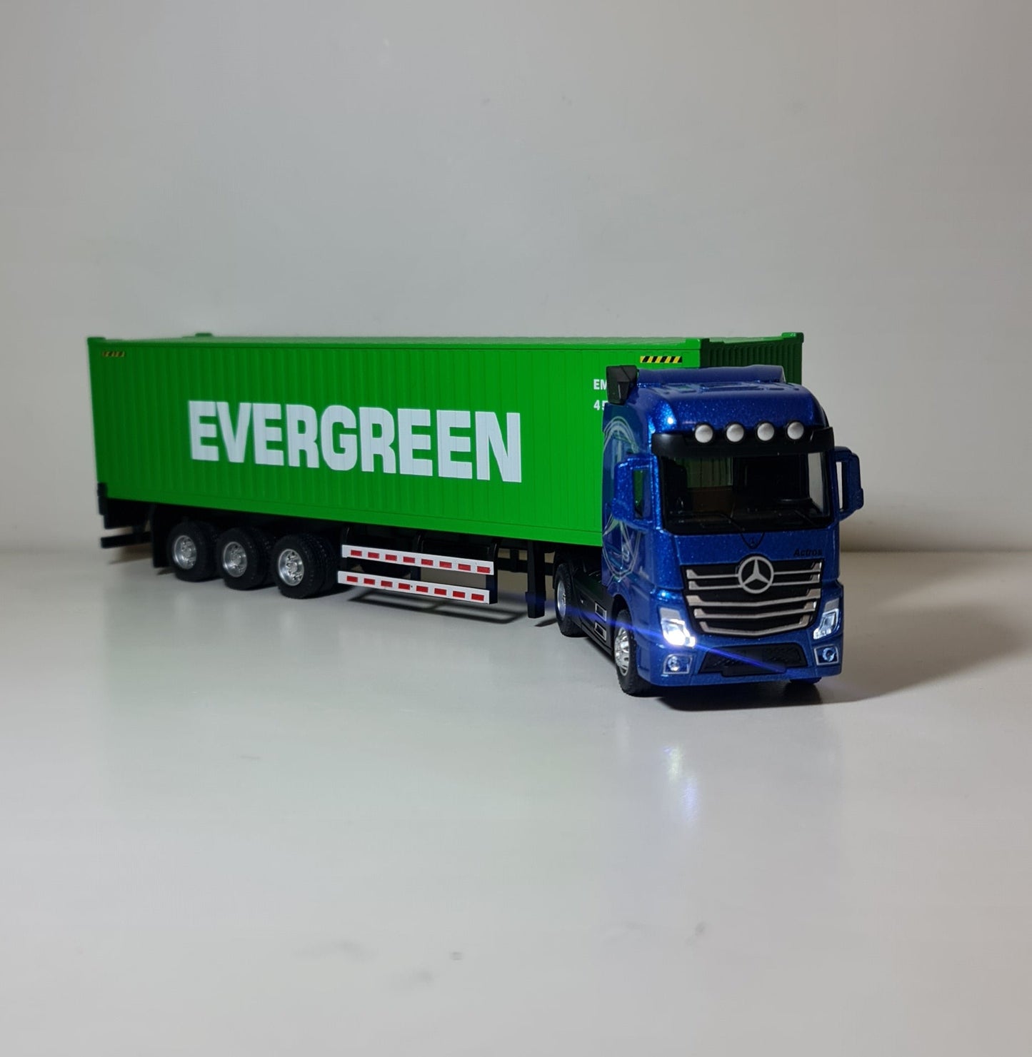 MERCEDES ACTROS (ALL METAL VERSION)