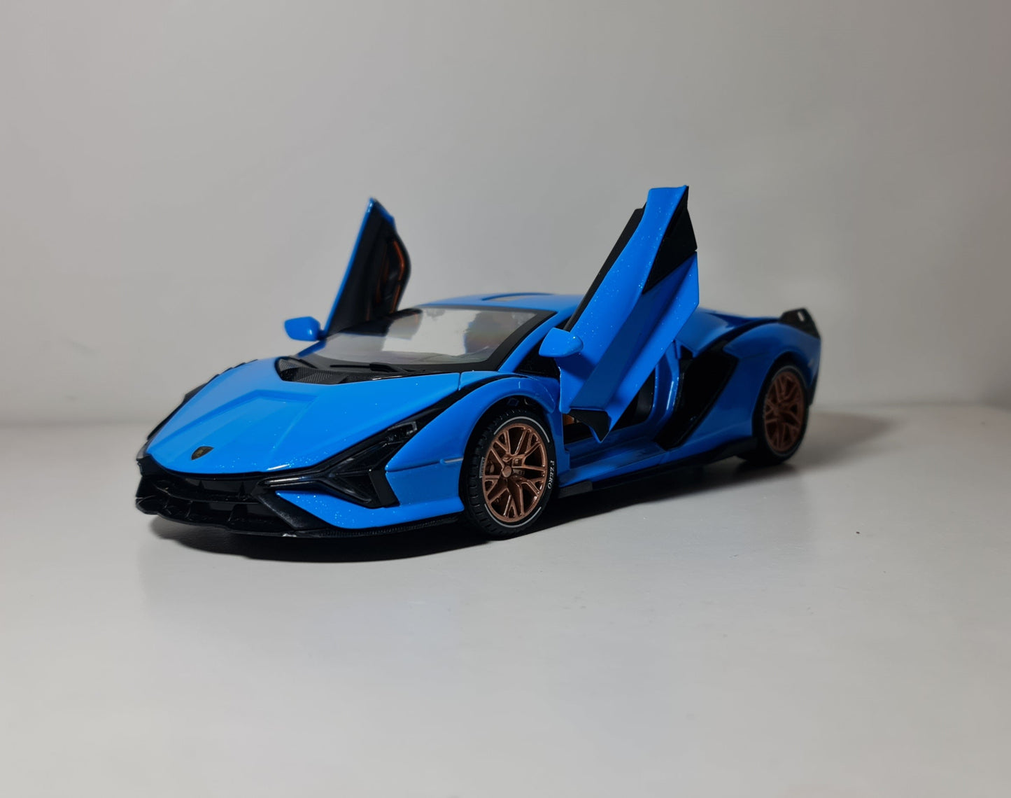 LAMBORGHINI SIAN (DEALER EDITION)