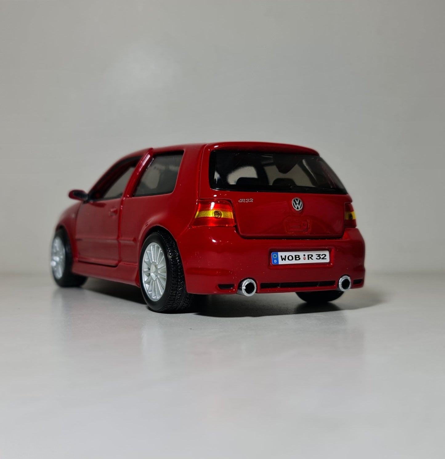GOLF 4 R32