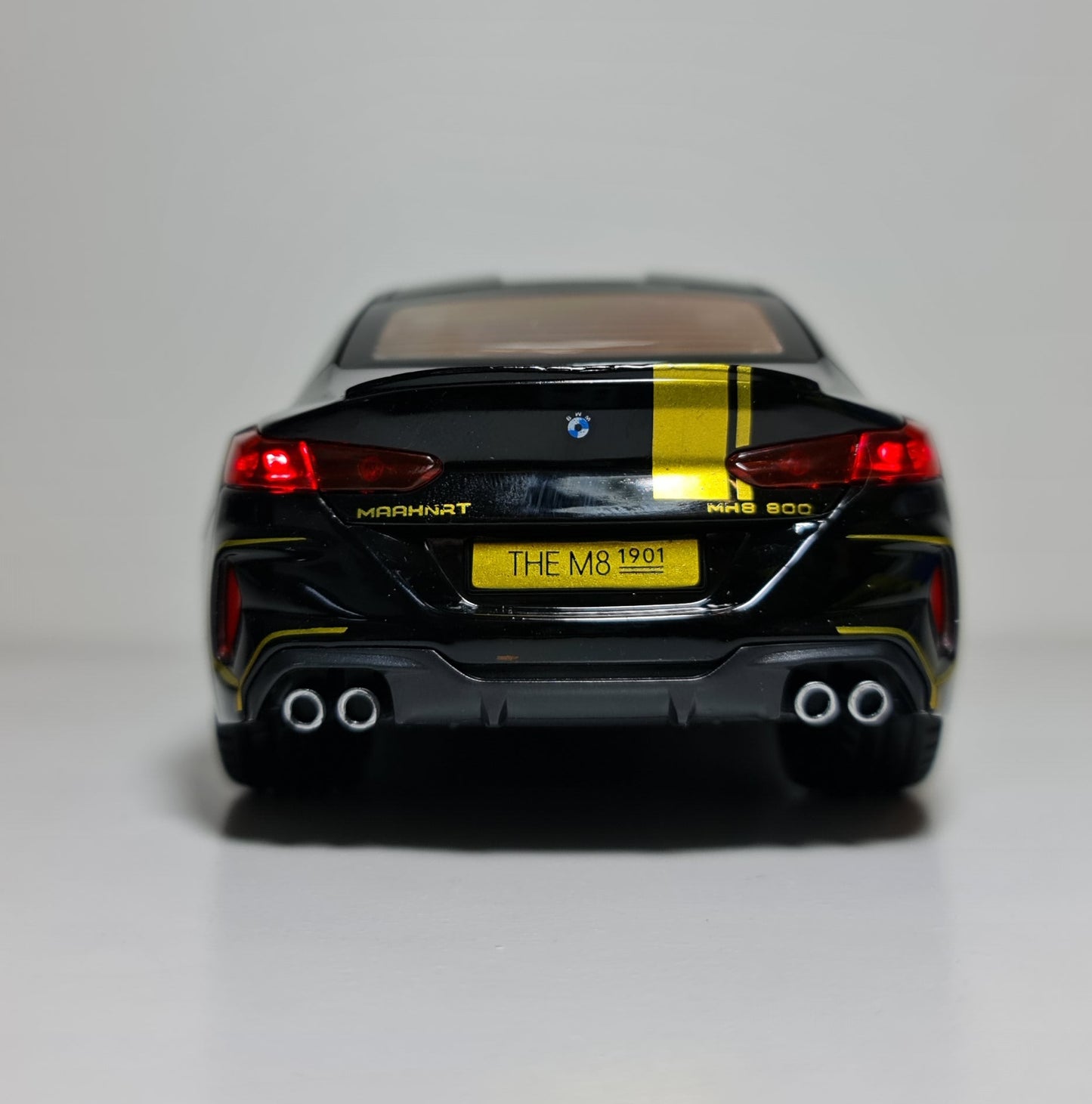 BMW M8 GRAN COUPÈ