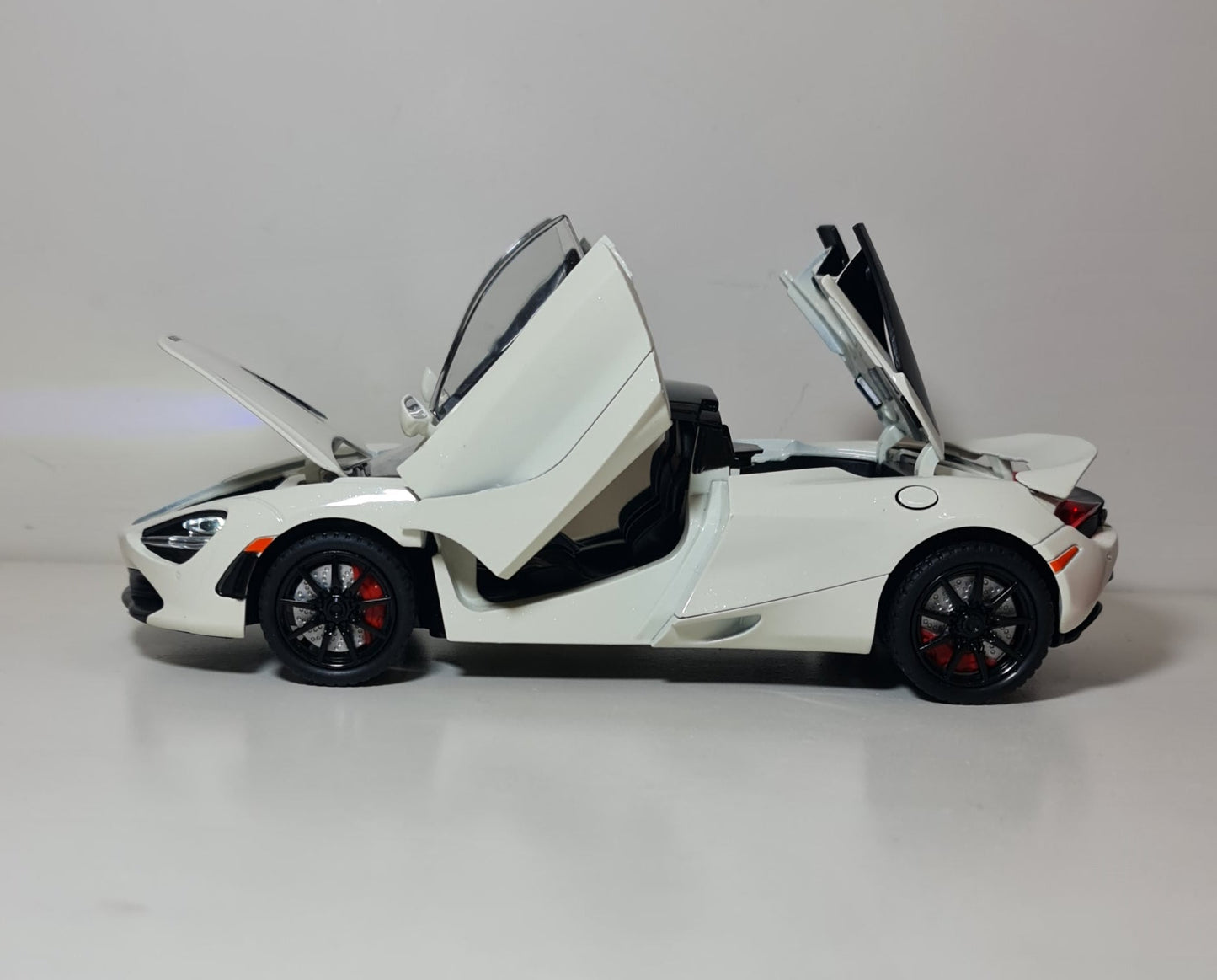 MCLAREN 720S