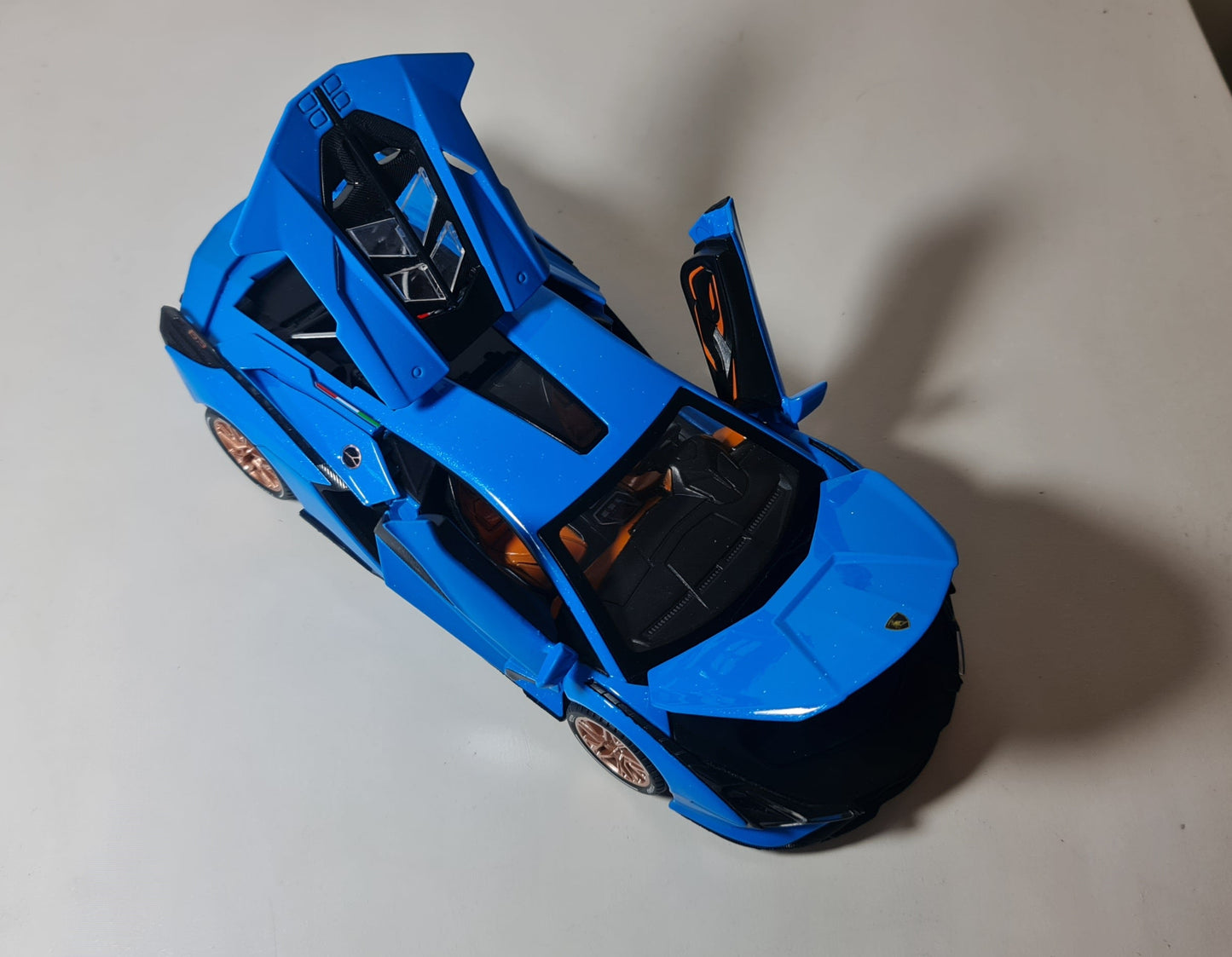 LAMBORGHINI SIAN (DEALER EDITION)