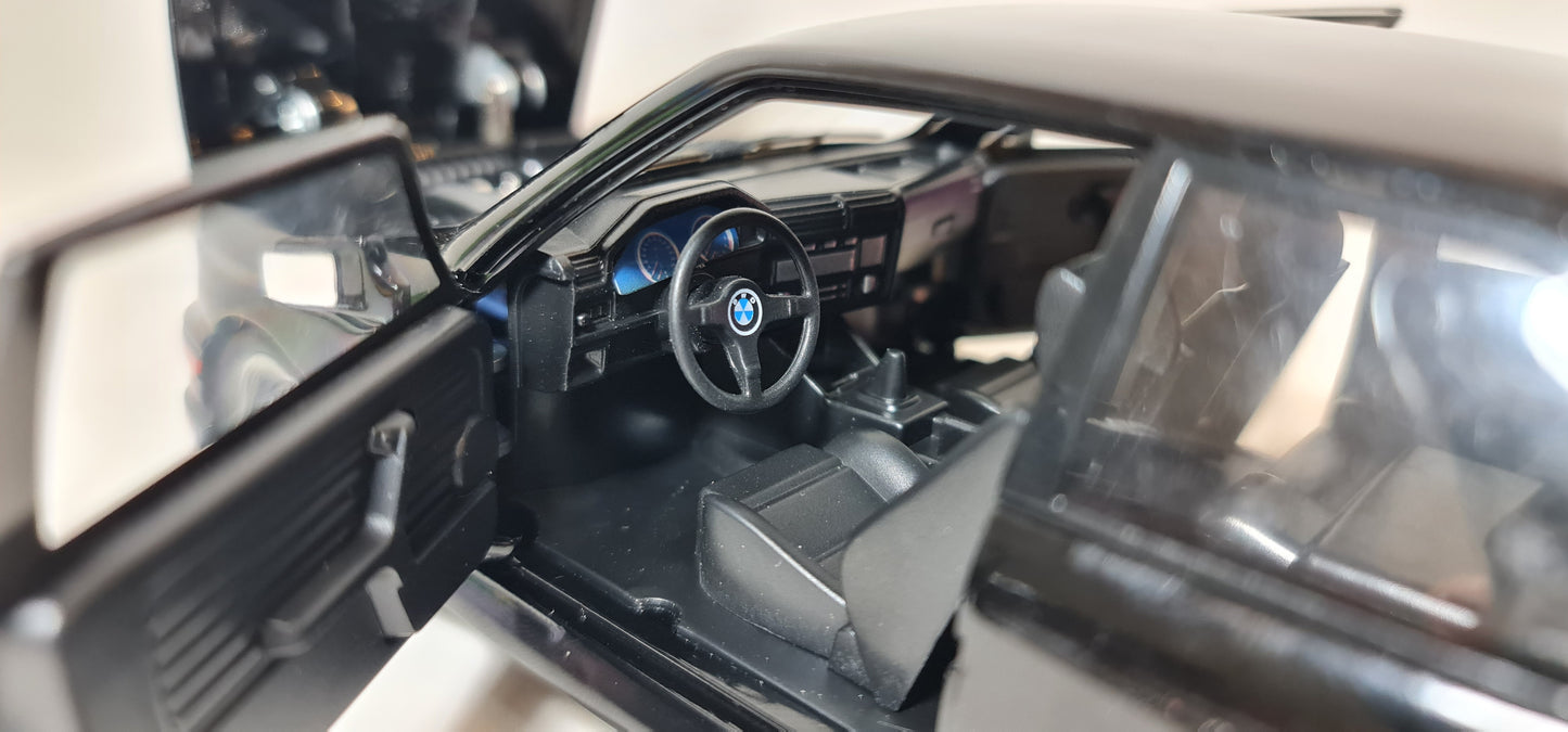 BMW E30