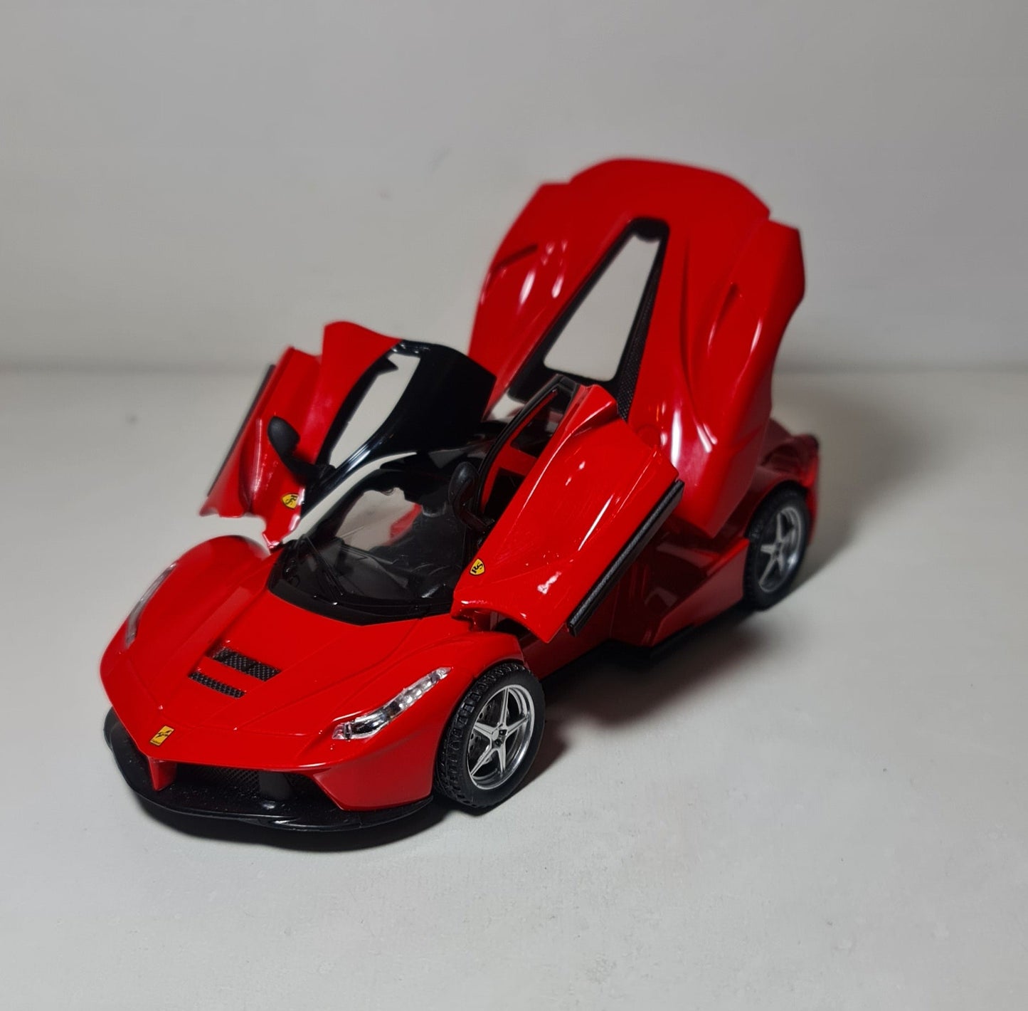 FERRARI LAFERRARI