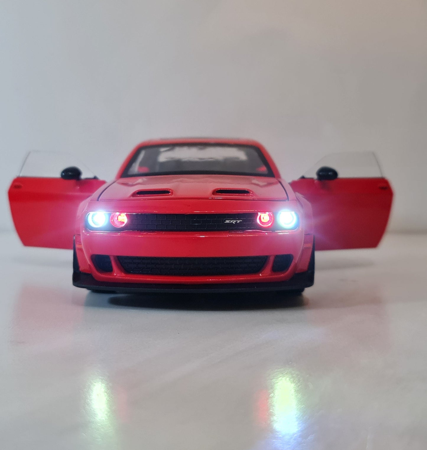 DODGE CHALLENGER SRT (HELLCAT EYES)
