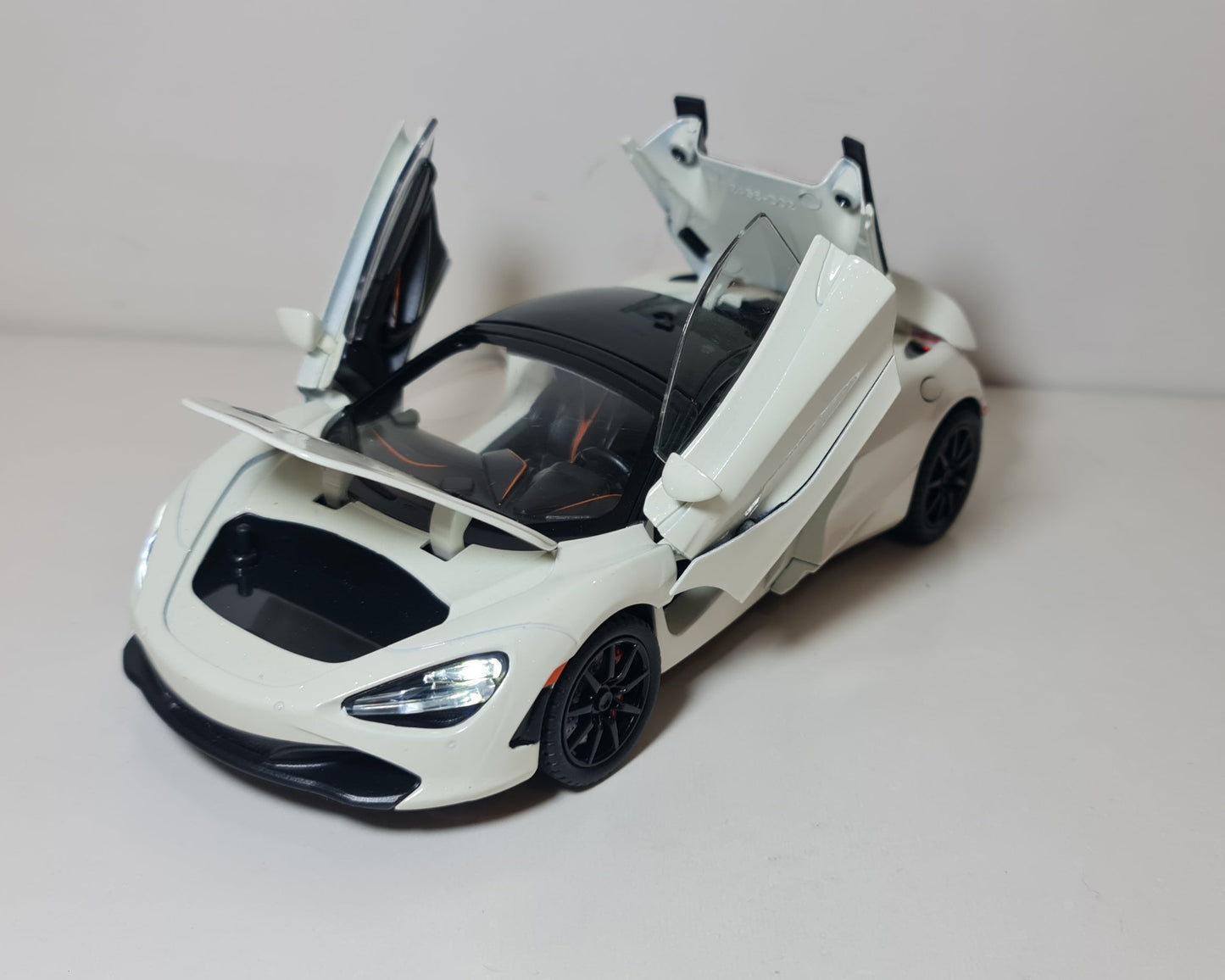 MCLAREN 720S