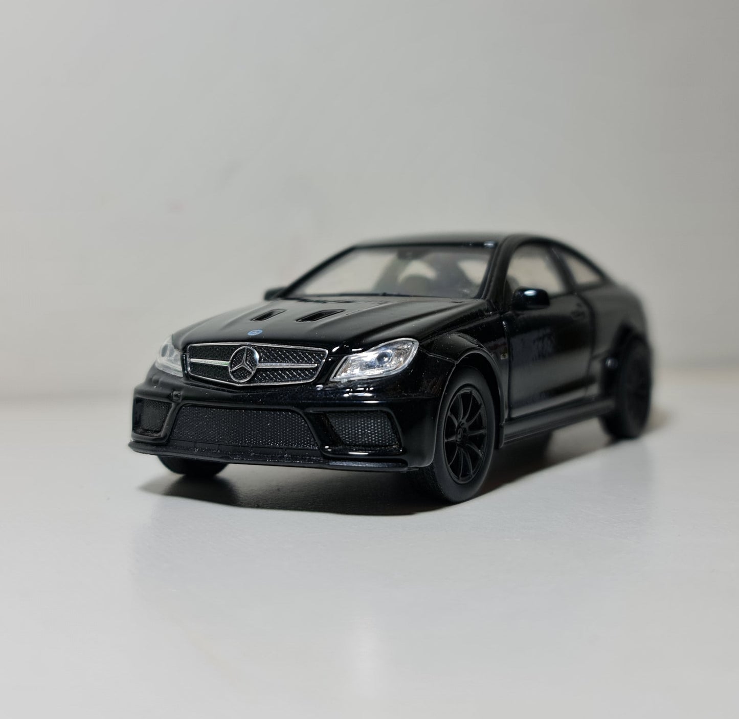 MERCEDES C63 w204