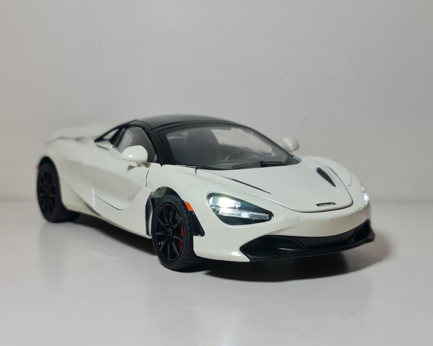 MCLAREN 720S