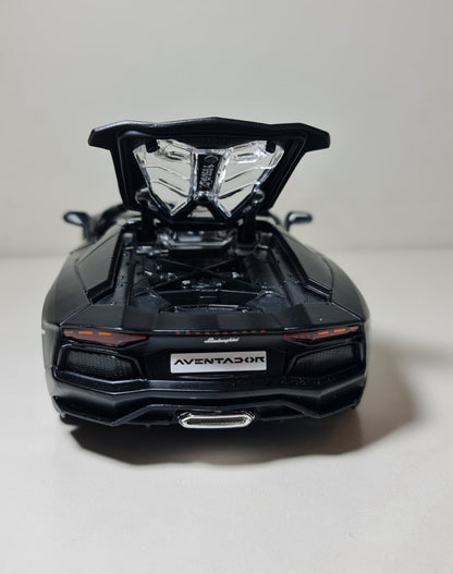 LAMBORGHINI AVENTADOR SVJ ROADSTER