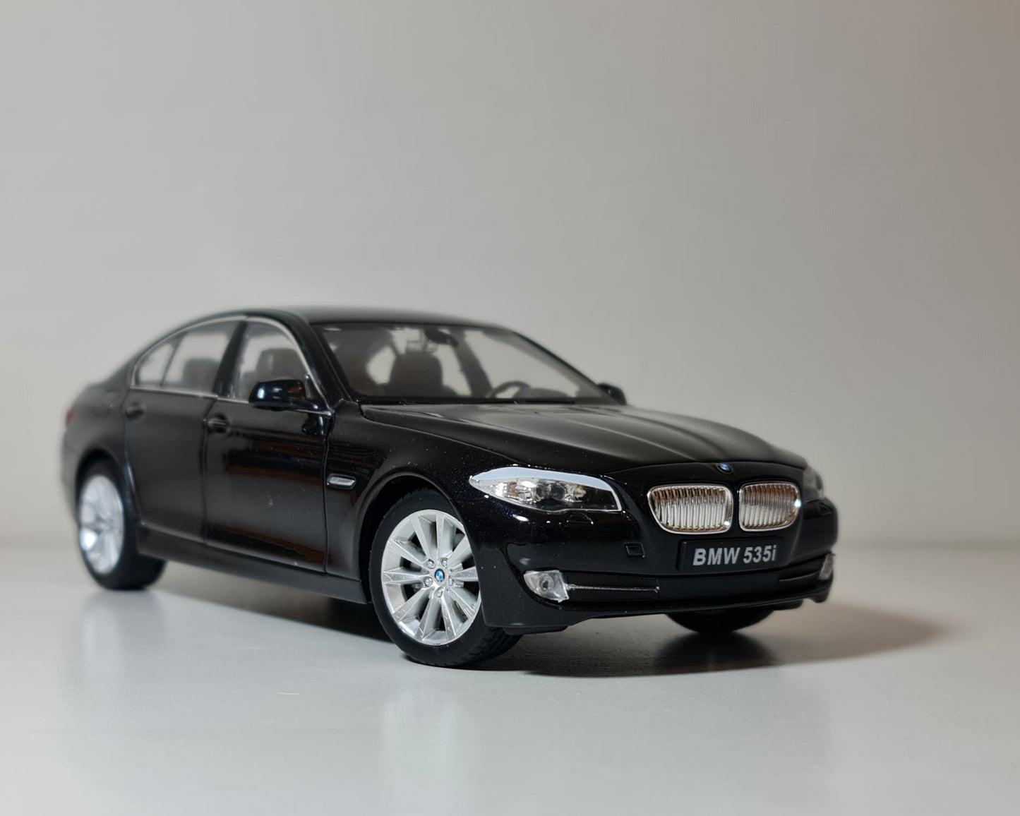 BMW 5th SERIES F10