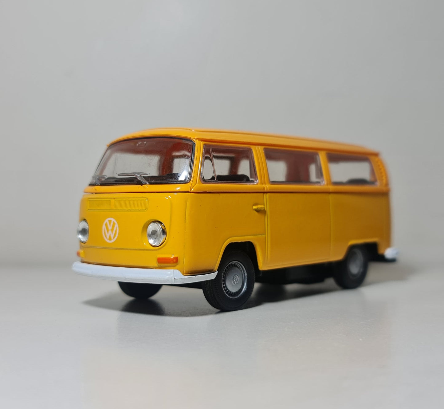 VOLKSWAGEN T2