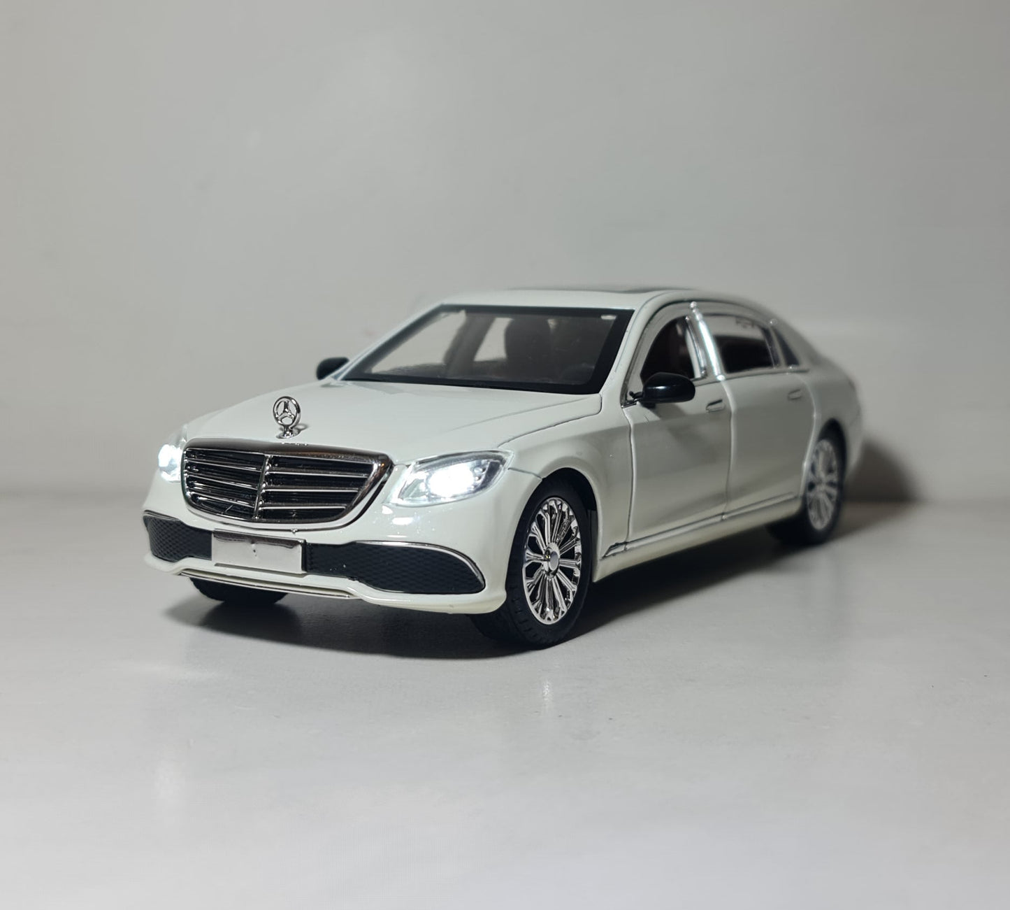MERCEDES E300