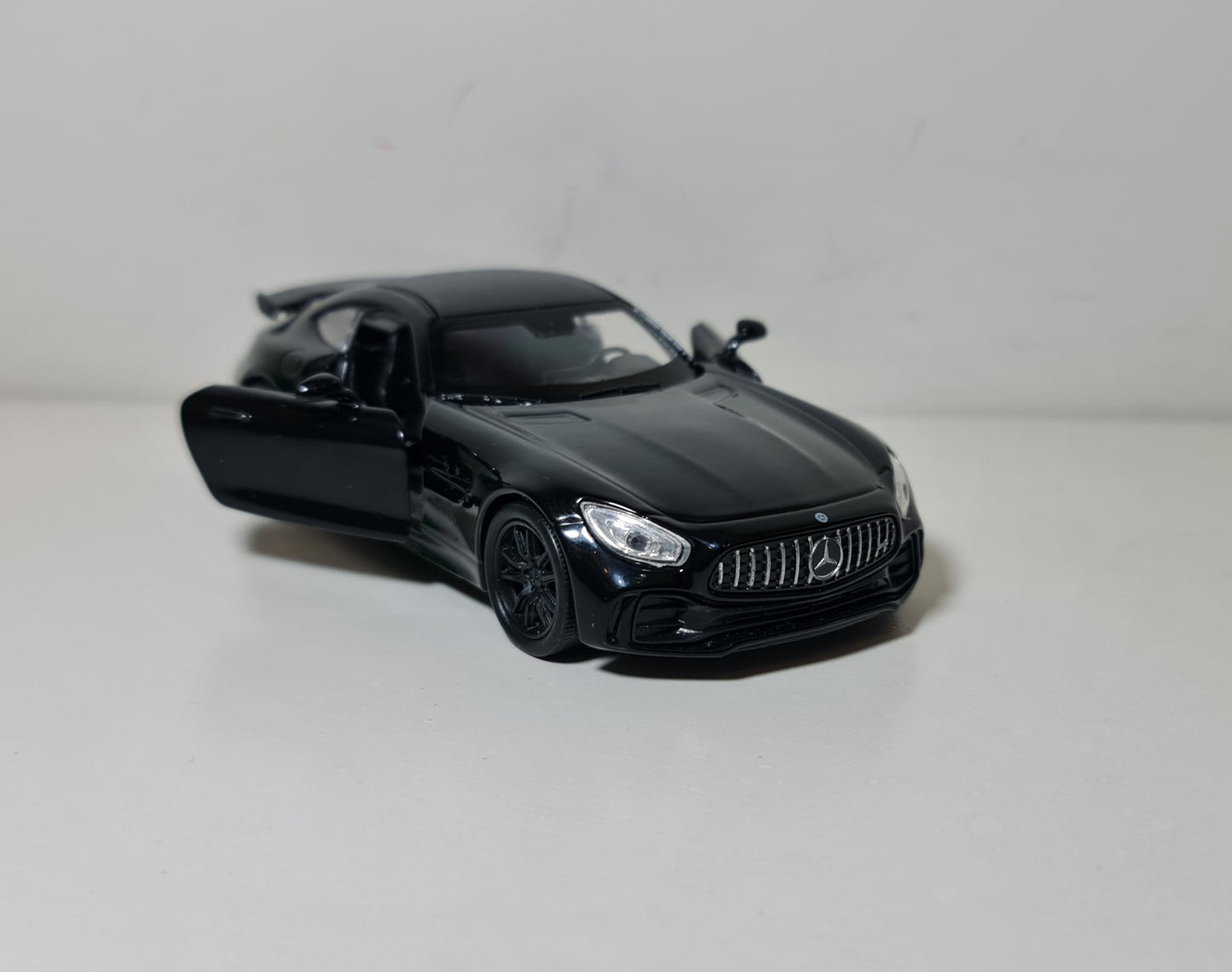 MERCEDES GTR